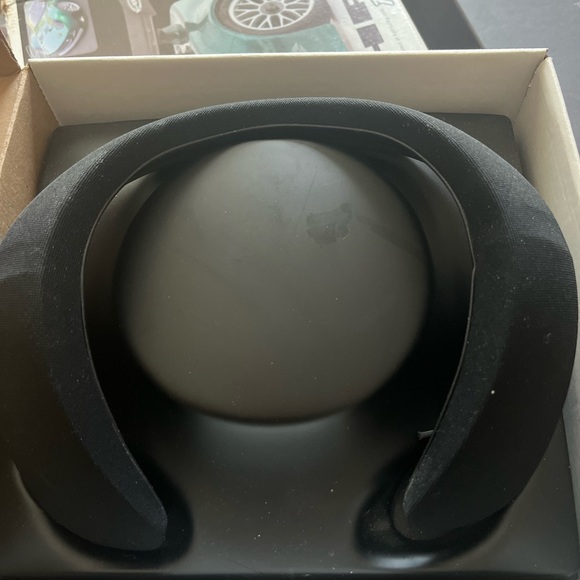 Bose Soundwear Companion Speaker - Picture 1 of 5